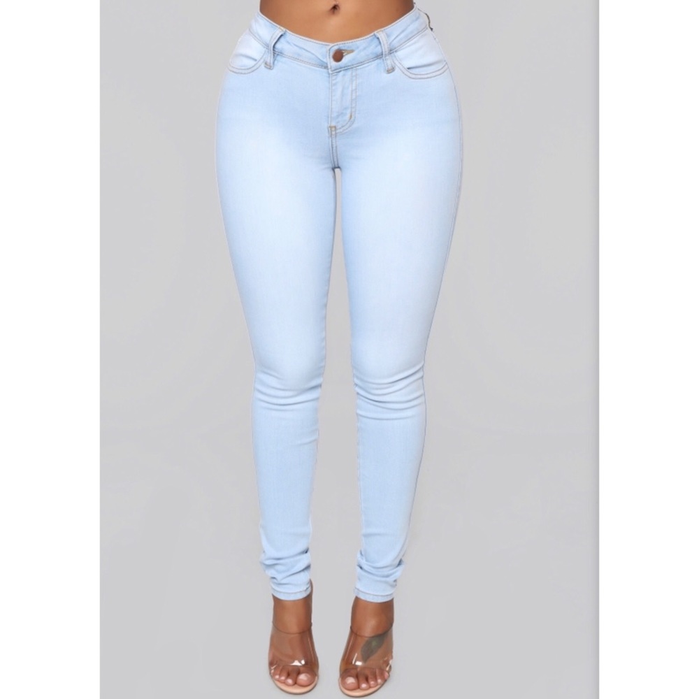 Jeans-Light Blue Classic Midrise Skinny - NEW (FN)